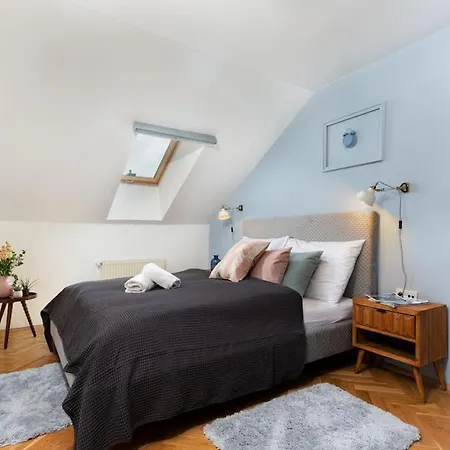 Apartmán Utulny Apartman Blizko Centra Prahy *